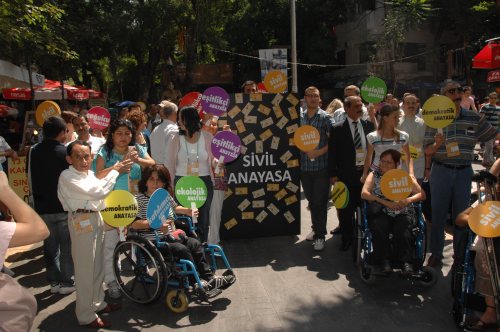 100 Sivil Toplum Orgutu Sivil Anayasa Cagrisi Yapti