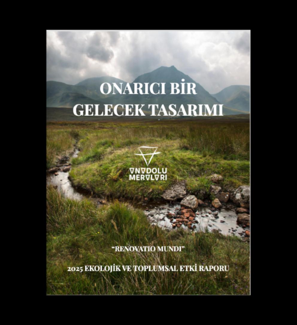 Dağ manzarası üzerinde Türkçe yazılı bir rapor kapağı.