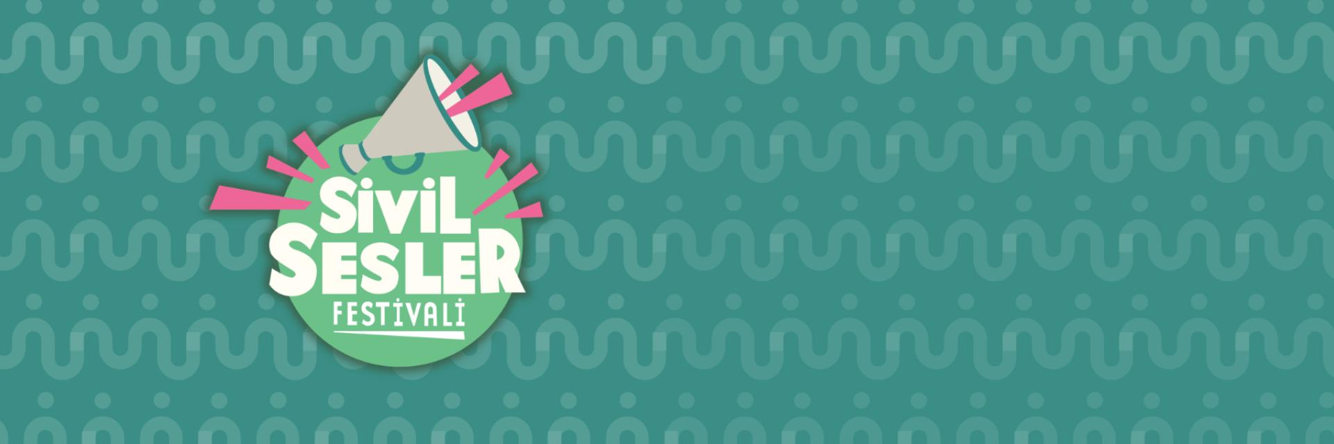 Megafonlu Sivil Sesler Festivali logosu, yeşil dalgalı arka plan.